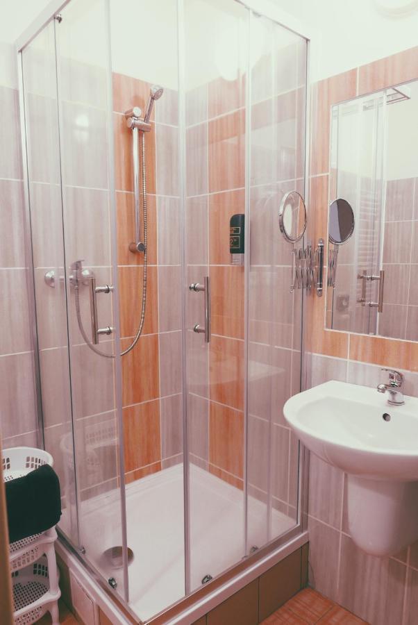 Mestsky Hotel Bobik Volary Esterno foto